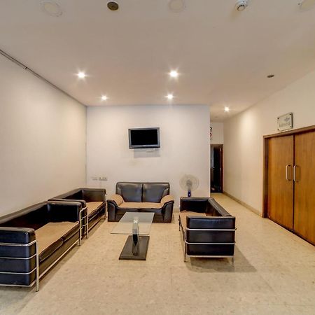 Collection O Cambay Sapphire Hotel Sarkhej Екстериор снимка